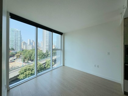 Photo 6 at 886 - 87 Nelson Street, Yaletown, Vancouver West