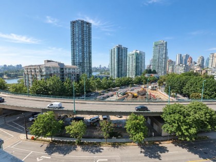 Photo 21 at 886 - 87 Nelson Street, Yaletown, Vancouver West