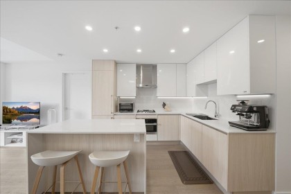 Photo 3 at 303 - 477 W 59th Avenue, South Cambie, Vancouver West