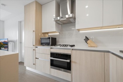 Photo 4 at 303 - 477 W 59th Avenue, South Cambie, Vancouver West