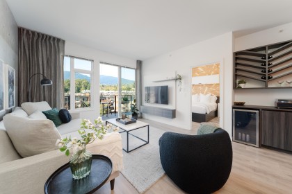 Photo 1 at 517 - 725 Marine Drive, Harbourside, North Vancouver