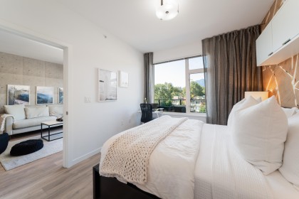 Photo 11 at 517 - 725 Marine Drive, Harbourside, North Vancouver
