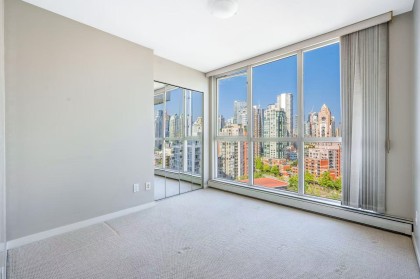 Photo 8 at 1901 - 1201 Marinaside Crescent, Yaletown, Vancouver West