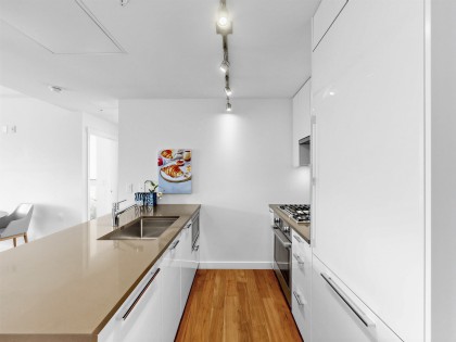Photo 16 at 402 - 4189 Cambie Street, Cambie, Vancouver West