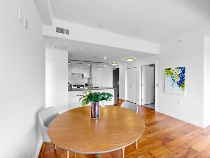 Photo 10 at 402 - 4189 Cambie Street, Cambie, Vancouver West