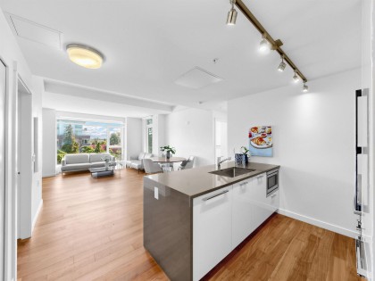 Photo 14 at 402 - 4189 Cambie Street, Cambie, Vancouver West