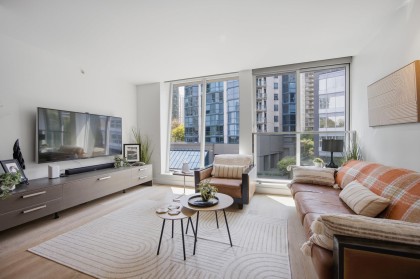 Photo 3 at 504 - 1477 W Pender Street, Coal Harbour, Vancouver West