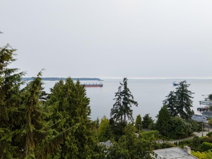 Photo 37 at 4043 Rose Crescent, Sandy Cove, West Vancouver