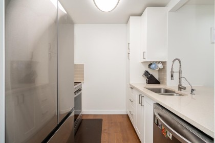 Photo 13 at 204 - 1765 Marine Drive, Ambleside, West Vancouver
