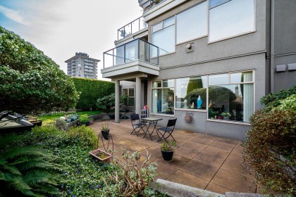 Photo 4 at 204 - 1765 Marine Drive, Ambleside, West Vancouver