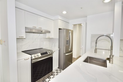 Photo 2 at 1609 - 1009 Expo Boulevard, Yaletown, Vancouver West