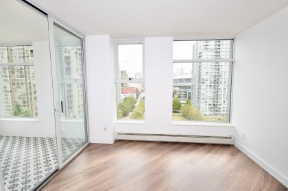 Photo 8 at 1609 - 1009 Expo Boulevard, Yaletown, Vancouver West