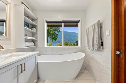 Photo 27 at 330 Sasamat Lane, Woodlands-Sunshine-Cascade, North Vancouver