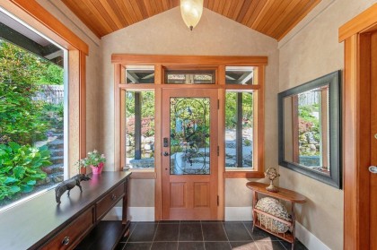 Photo 7 at 330 Sasamat Lane, Woodlands-Sunshine-Cascade, North Vancouver