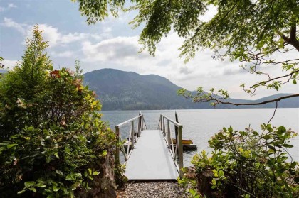 Photo 1 at 330 Sasamat Lane, Woodlands-Sunshine-Cascade, North Vancouver