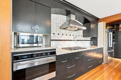 Photo 18 at 330 Sasamat Lane, Woodlands-Sunshine-Cascade, North Vancouver