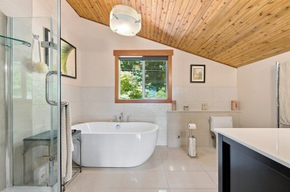 Photo 21 at 330 Sasamat Lane, Woodlands-Sunshine-Cascade, North Vancouver