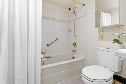 Photo 16 at 307 - 2800 Chesterfield Avenue, Upper Lonsdale, North Vancouver