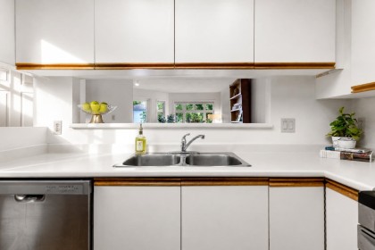 Photo 9 at 307 - 2800 Chesterfield Avenue, Upper Lonsdale, North Vancouver