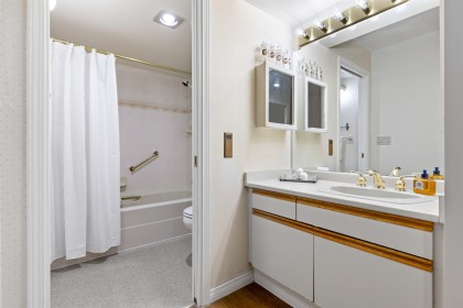 Photo 15 at 307 - 2800 Chesterfield Avenue, Upper Lonsdale, North Vancouver