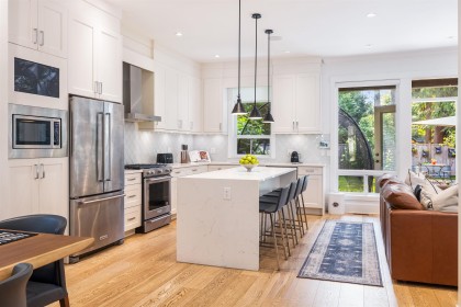 Photo 10 at 1585 Draycott Road, Lynn Valley, North Vancouver