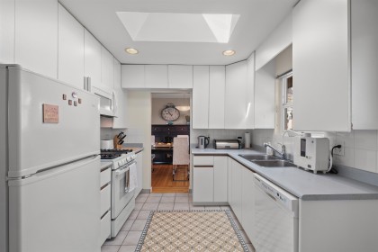 Photo 7 at 854 E 16th Street, Boulevard, North Vancouver