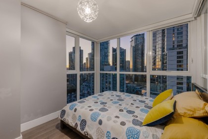 Photo 13 at 2101 - 388 Drake Street, Yaletown, Vancouver West