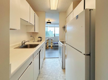 Photo 15 at 606 - 1740 Comox Street, West End VW, Vancouver West