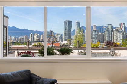 Photo 5 at 11 - 1214 W 7th Avenue, Fairview VW, Vancouver West