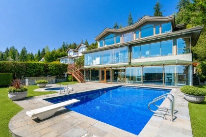 Photo 1 at 1626 Pinecrest Drive, Canterbury WV, West Vancouver