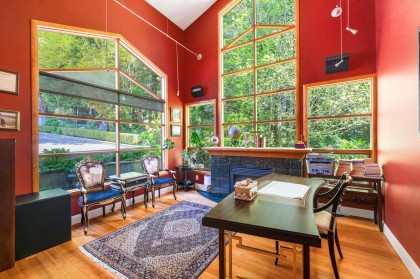 Photo 9 at 1626 Pinecrest Drive, Canterbury WV, West Vancouver