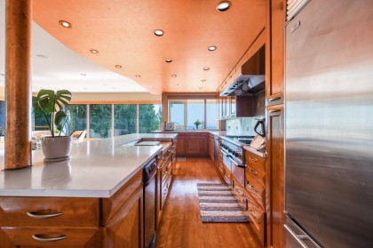 Photo 14 at 1626 Pinecrest Drive, Canterbury WV, West Vancouver