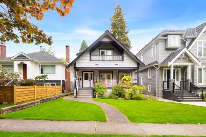 Photo 2 at 4337 W 15th Avenue, Point Grey, Vancouver West