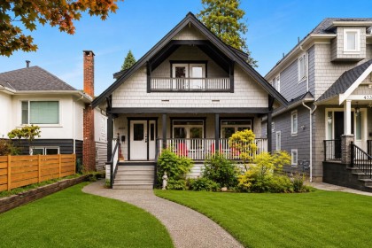 Photo 1 at 4337 W 15th Avenue, Point Grey, Vancouver West