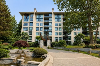 Photo 1 at 401 - 4759 Valley Drive, Quilchena, Vancouver West