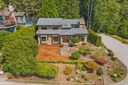 Photo 1 at 2008 Blairview Avenue, Blueridge NV, North Vancouver