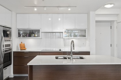 Photo 2 at 503 - 175 W 2nd Street, Lower Lonsdale, North Vancouver