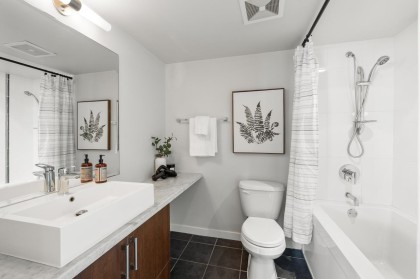 Photo 17 at 707 - 1068 W Broadway, Fairview VW, Vancouver West