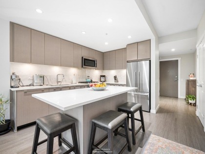 Photo 6 at 213 - 2651 Library Lane, Lynn Valley, North Vancouver