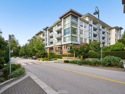 Photo 1 at 213 - 2651 Library Lane, Lynn Valley, North Vancouver