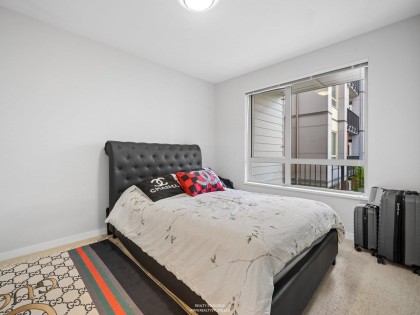 Photo 10 at 213 - 2651 Library Lane, Lynn Valley, North Vancouver