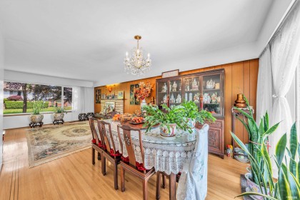 Photo 6 at 580 W 64th Avenue, Marpole, Vancouver West