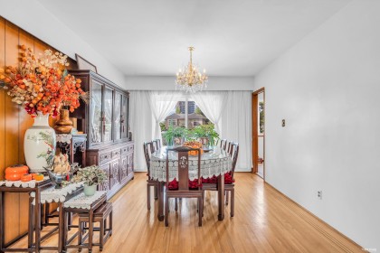 Photo 9 at 580 W 64th Avenue, Marpole, Vancouver West