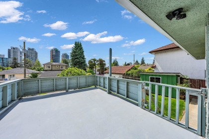 Photo 33 at 580 W 64th Avenue, Marpole, Vancouver West