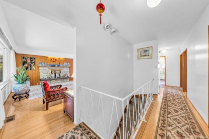 Photo 14 at 580 W 64th Avenue, Marpole, Vancouver West