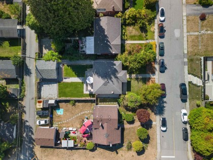 Photo 5 at 409 W 27th Street, Upper Lonsdale, North Vancouver