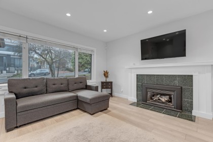 Photo 8 at 409 W 27th Street, Upper Lonsdale, North Vancouver