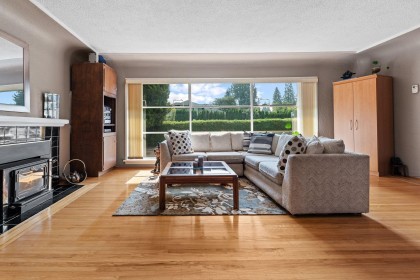 Photo 4 at 3455 Highland Boulevard, Edgemont, North Vancouver