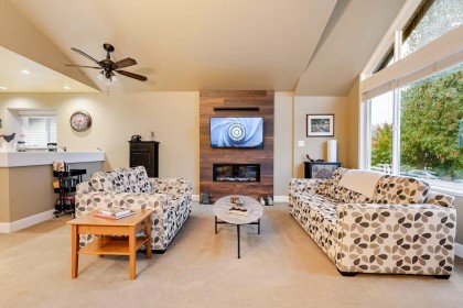 Photo 3 at 336 E 26th Street, Upper Lonsdale, North Vancouver