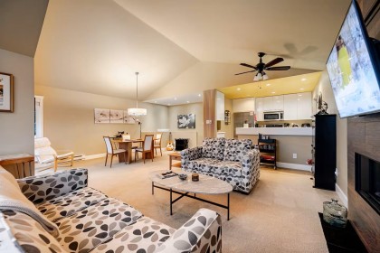 Photo 4 at 336 E 26th Street, Upper Lonsdale, North Vancouver
